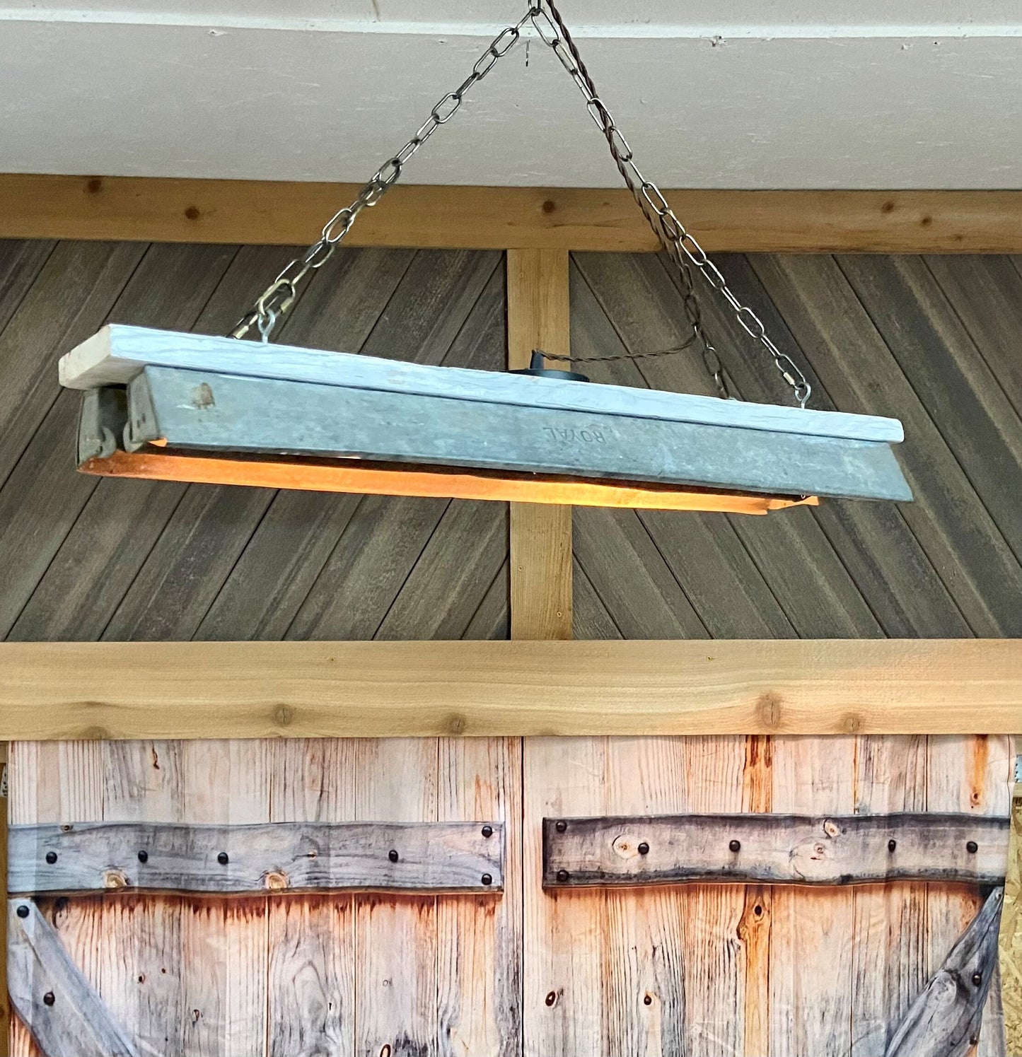 Rustic chandelier made from upcycled chicken feeders, unique light adds farmhouse charm to you kitchen or dinning room.