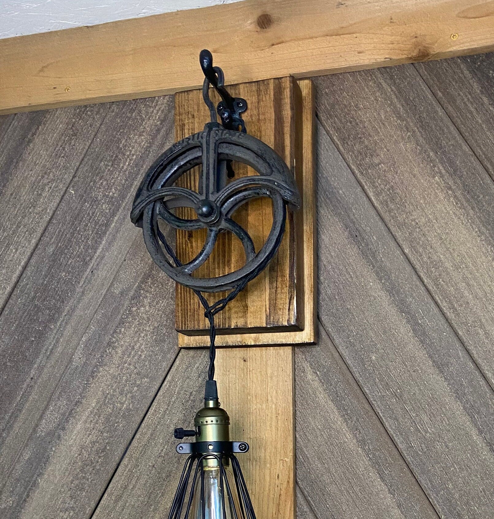 Wall sconce with vintage style pulley, charming light fixture for farmhouse decor, bar or cigar room gift for him