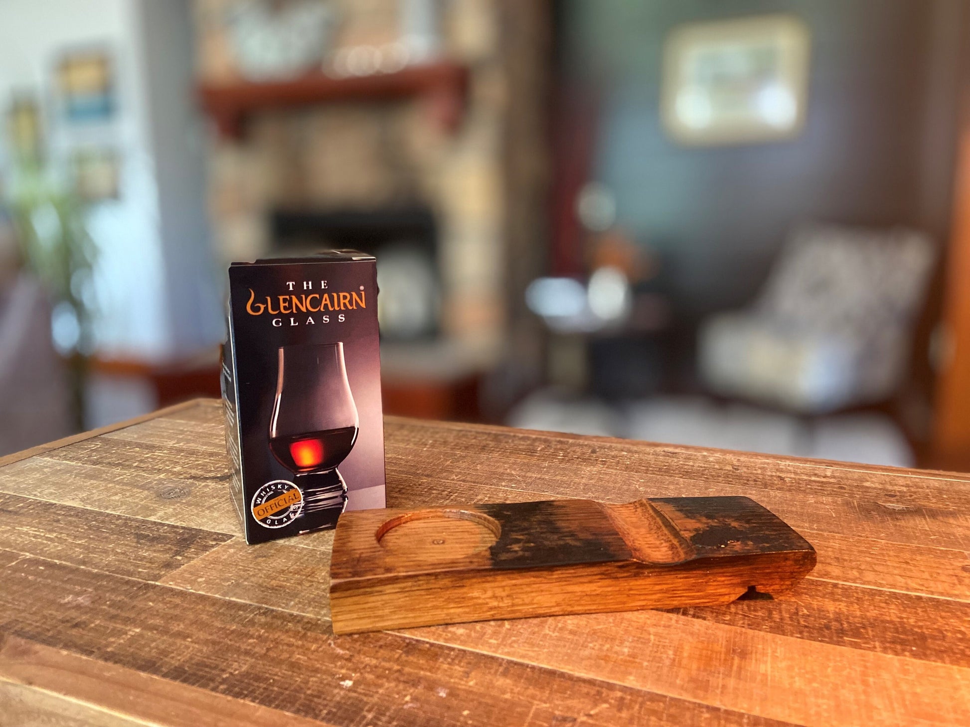 Bourbon barrel cigar and whiskey glass coaster. Genuine oak staves create the perfect gift for the bar or the whiskey lover.
