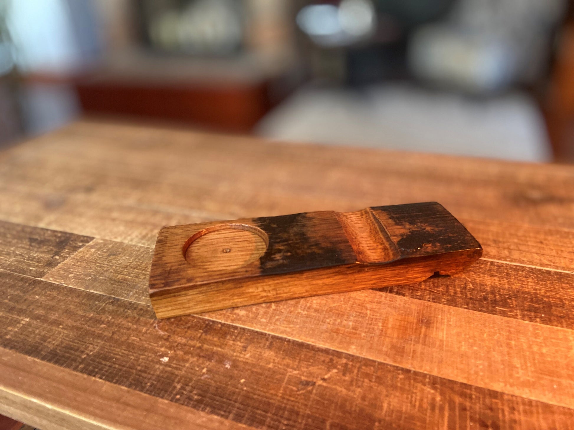 Bourbon barrel cigar and whiskey glass coaster. Genuine oak staves create the perfect gift for the bar or the whiskey lover.