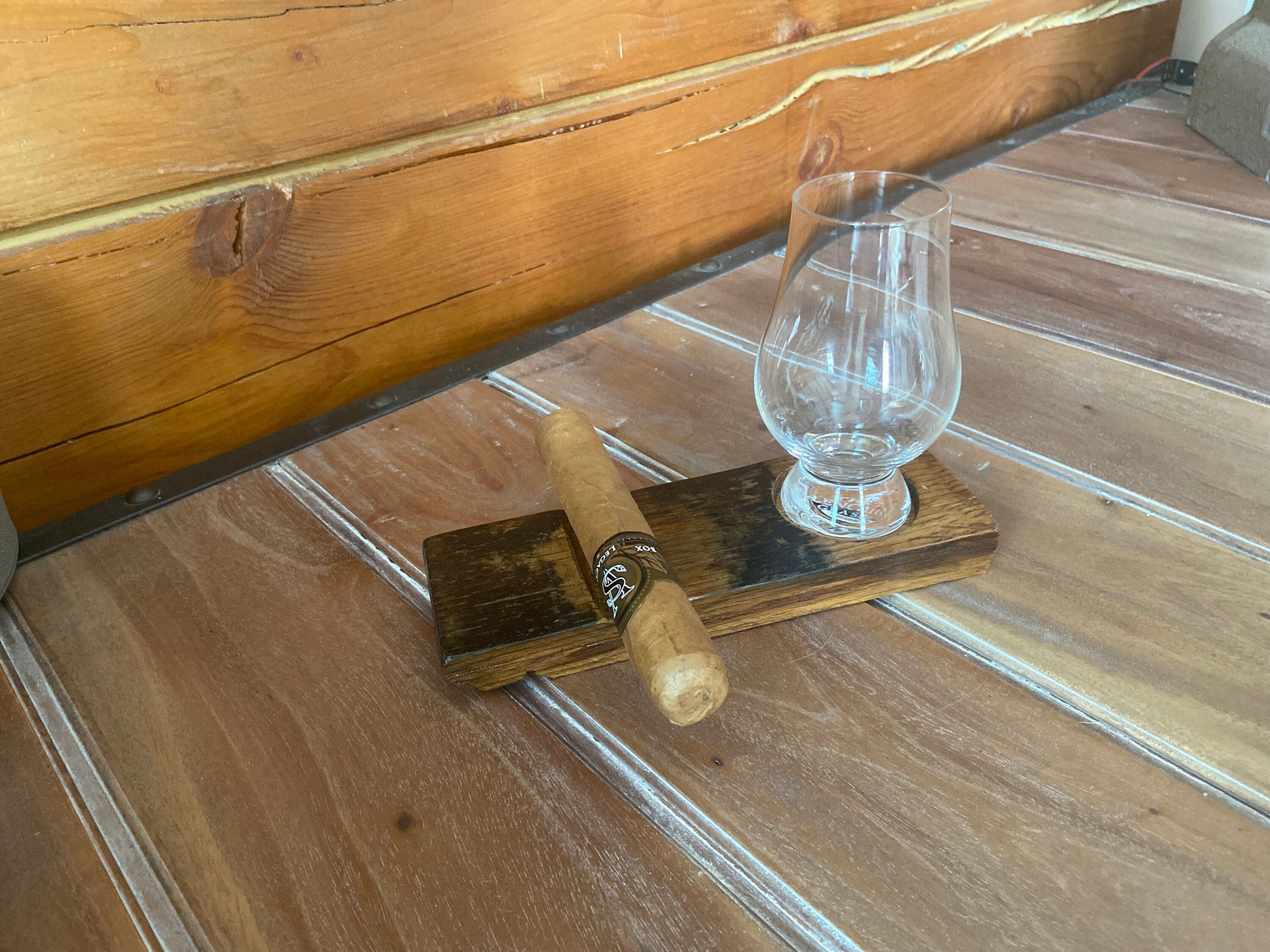 Bourbon barrel cigar and whiskey glass coaster. Genuine oak staves create the perfect gift for the bar or the whiskey lover.