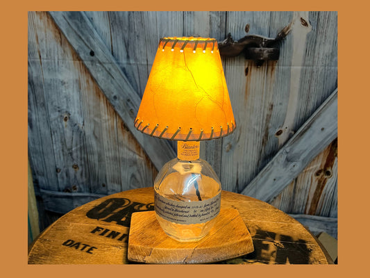 Blantons Bourbon table lamp on oak barrel lid, dimmable light with faux leather shade, perfect home bar or office gift for the whiskey lover